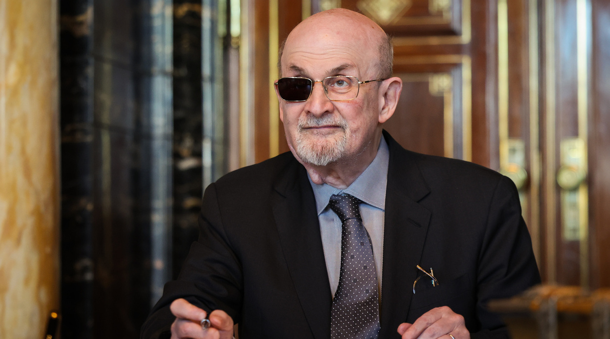 Man Convicted in Knife Attack on Salman Rushdie